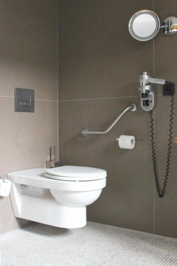 Chambre Confort - Accessible aux Personnes à Mobilité Réduite